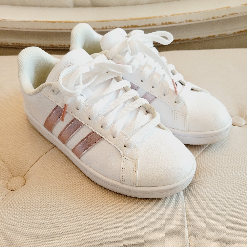 Adidas Tennis Shoes womens 6.5